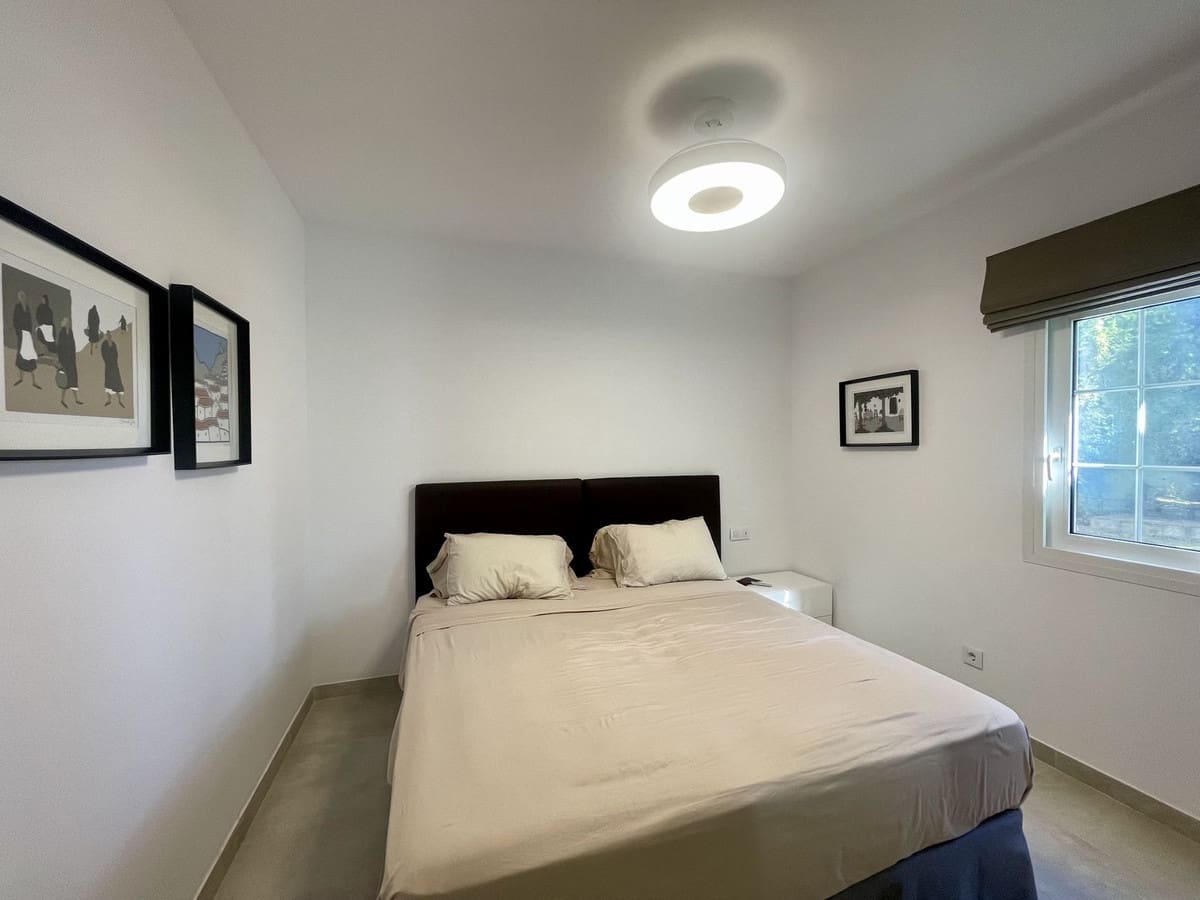 3 soveværelse Villa til salg i Sotogrande med swimmingpool - € 860.000 (Ref: 9630224)