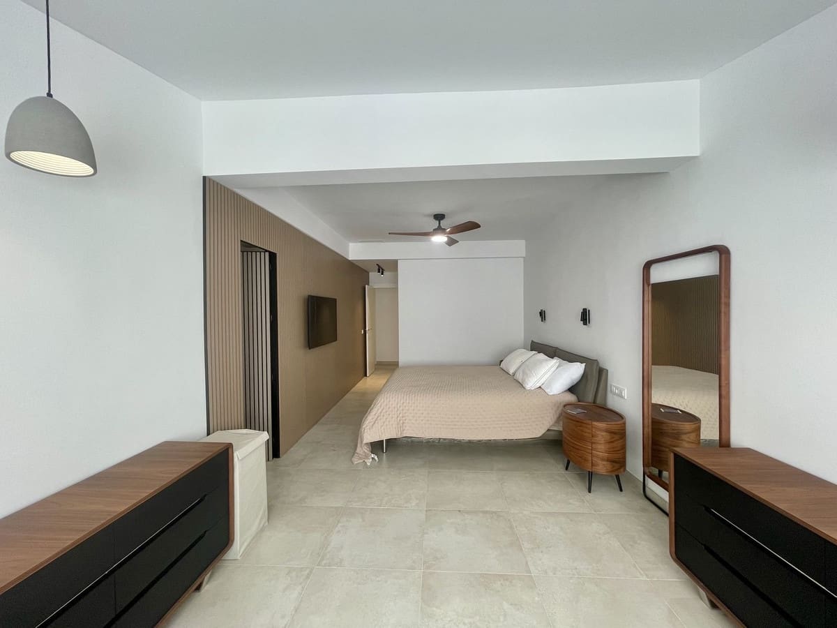 3 soveværelse Villa til salg i Sotogrande med swimmingpool - € 860.000 (Ref: 9630224)