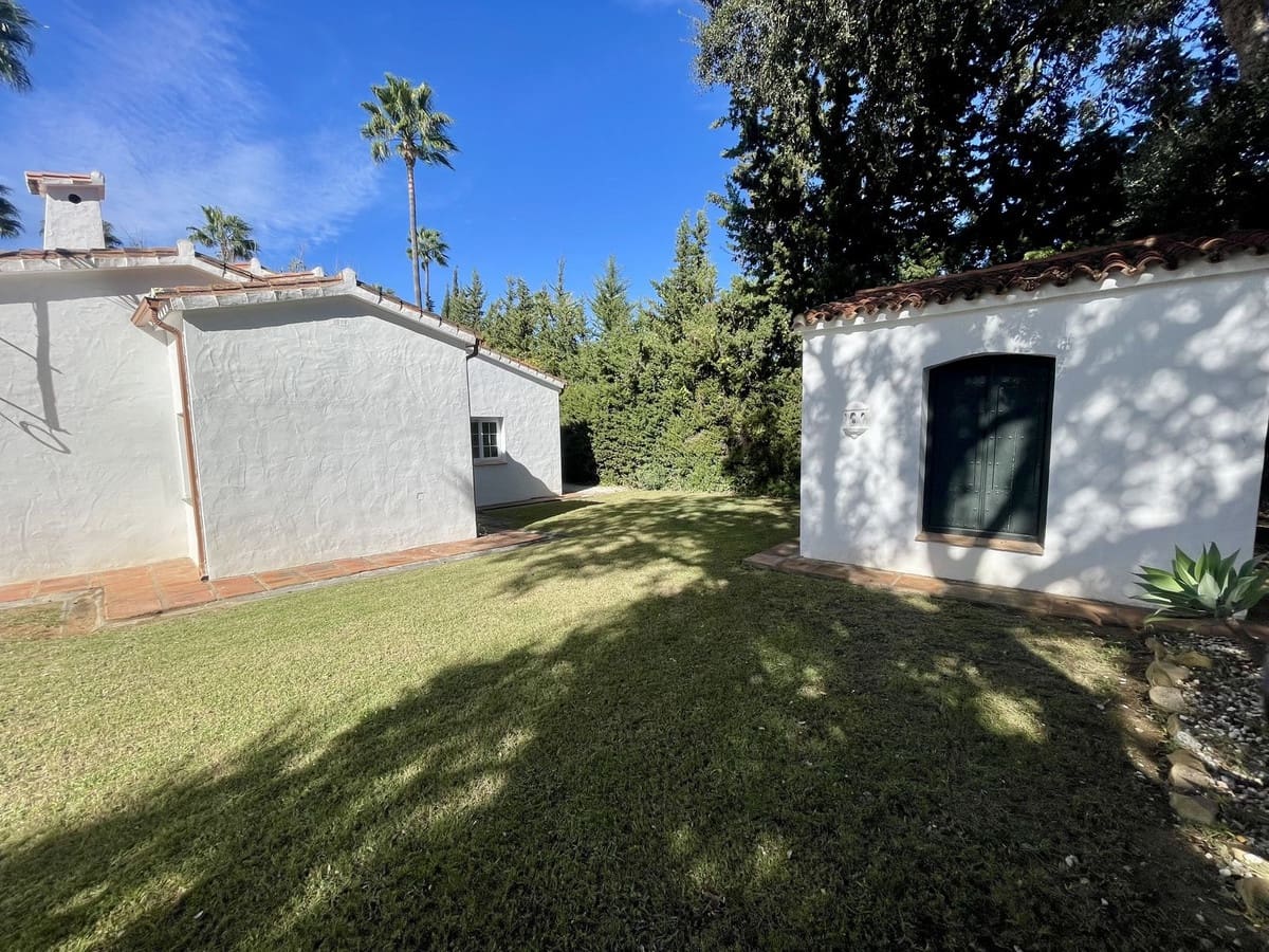 3 soveværelse Villa til salg i Sotogrande med swimmingpool - € 860.000 (Ref: 9630224)