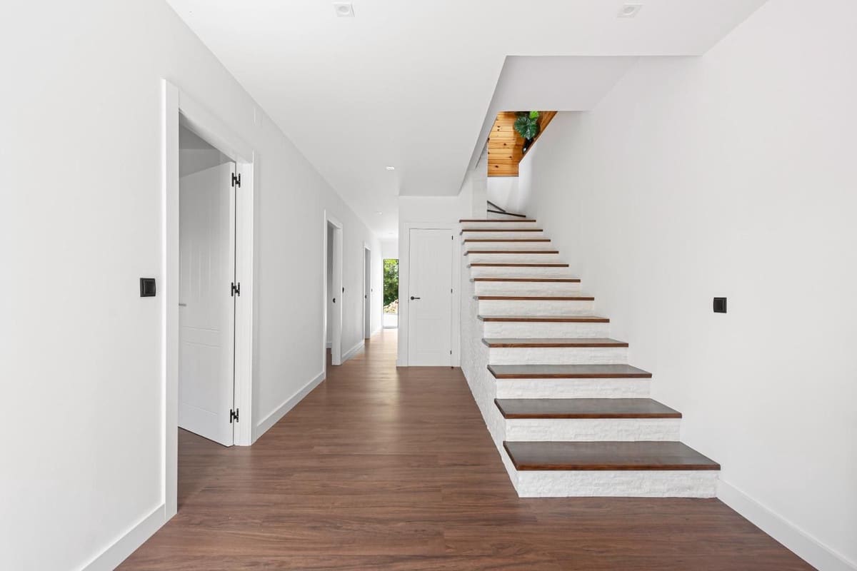 6 makuuhuone Huvila myytävänä paikassa Malaga kaupunki - 880 000 € (Ref: 9630225)