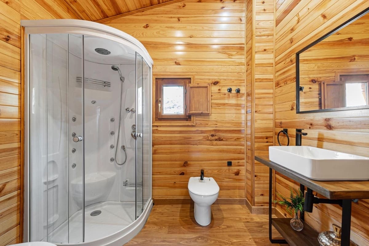 6 bedroom Villa for sale in Malaga city - € 840,000 (Ref: 9630225)