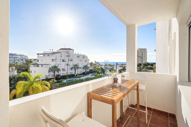 3 sypialnia Apartament na sprzedaż w Puerto de Estepona, Estepona z basenem garażem - 495 000 € (Ref: 9630228)