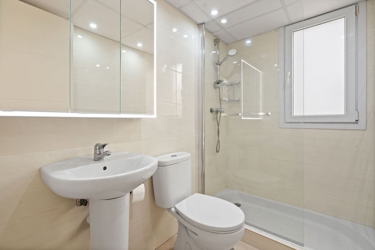 3 sypialnia Apartament na sprzedaż w Estepona z basenem garażem - 495 000 € (Ref: 9630228)