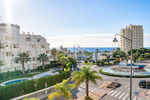 3 sypialnia Apartament na sprzedaż w Puerto de Estepona, Estepona z basenem garażem - 495 000 € (Ref: 9630228)
