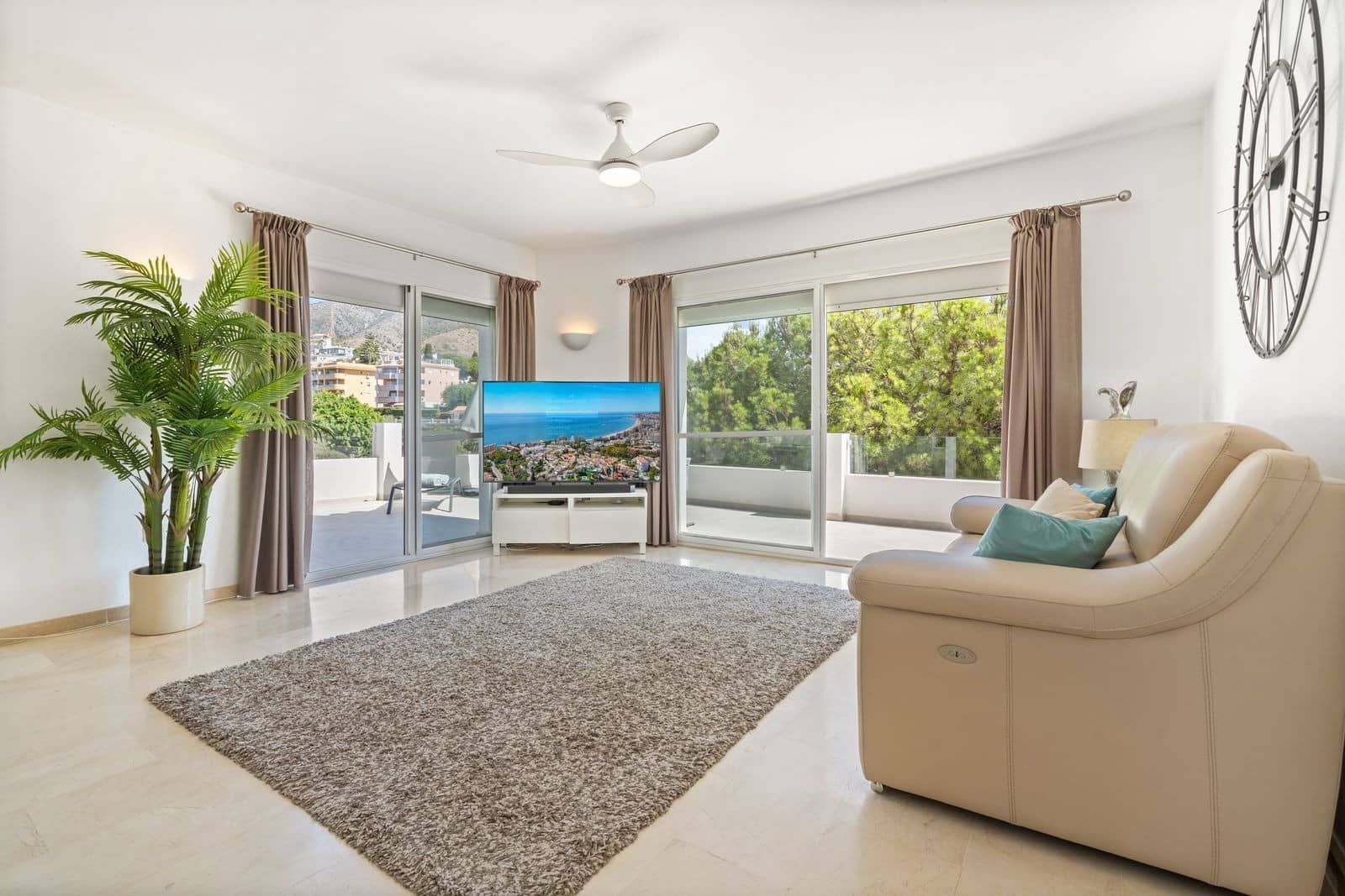 3 sovrum Villa till salu i Fuengirola med pool - 1 275 000 € (Ref: 9634476)