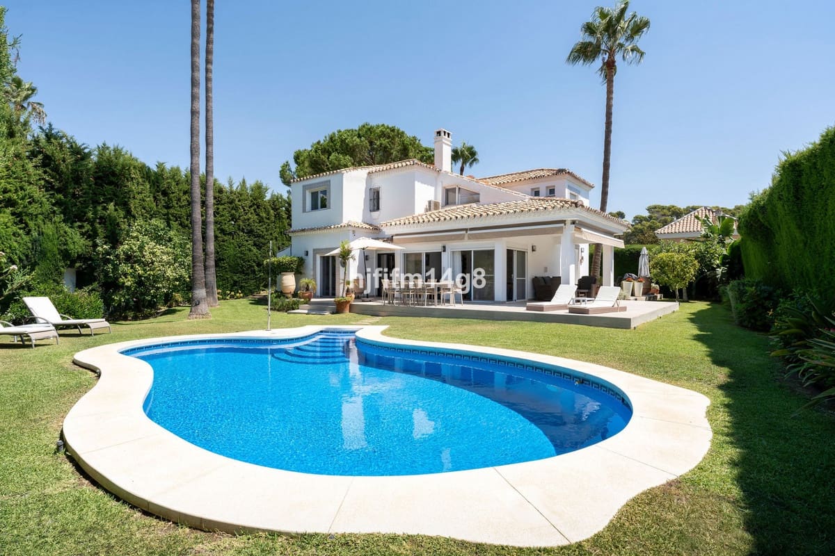 5 camera da letto Villa in vendita in Nueva Andalucia con piscina - 2.025.000 € (Rif: 9634477)