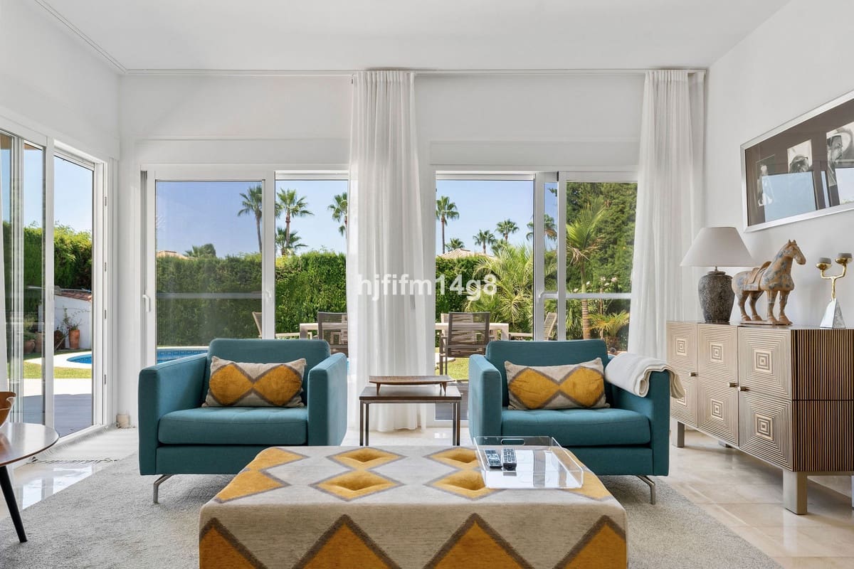 5 camera da letto Villa in vendita in Nueva Andalucia con piscina - 2.025.000 € (Rif: 9634477)