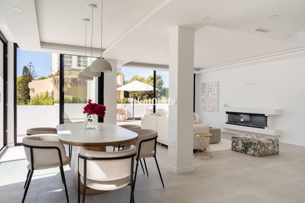 Chalet de 3 habitaciones en Nueva Andalucia en venta - 1.195.000 € (Ref: 9634478)