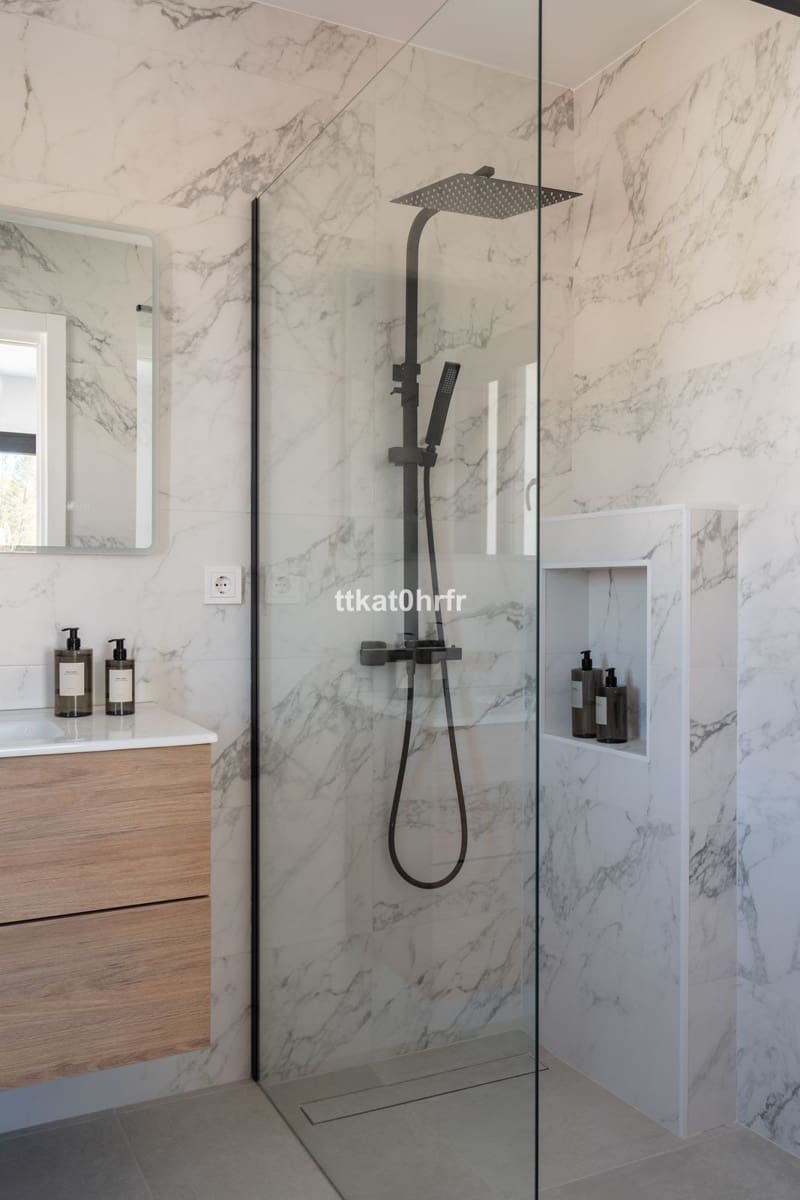 Chalet de 3 habitaciones en Nueva Andalucia en venta - 1.195.000 € (Ref: 9634478)