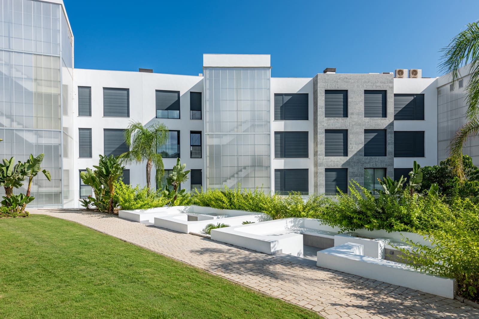 2 soverom Leilighet til salgs i Fuengirola med svømmebasseng garasje - € 619 000 (Ref: 9637459)