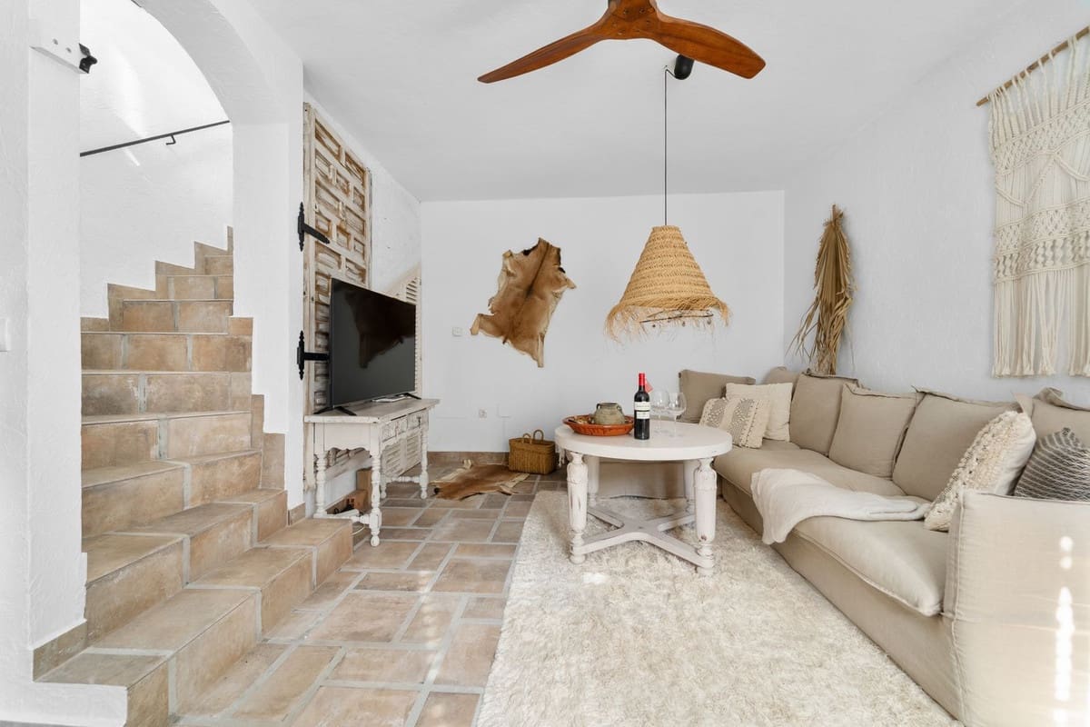 4 soverom Villa til salgs i Mijas Costa med svømmebasseng - € 749 000 (Ref: 9637461)