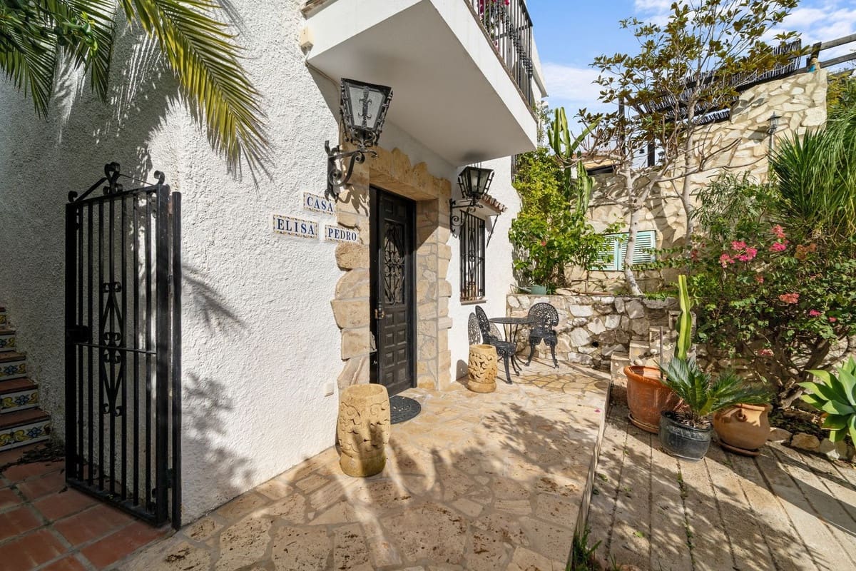 4 soverom Villa til salgs i Mijas Costa med svømmebasseng - € 749 000 (Ref: 9637461)