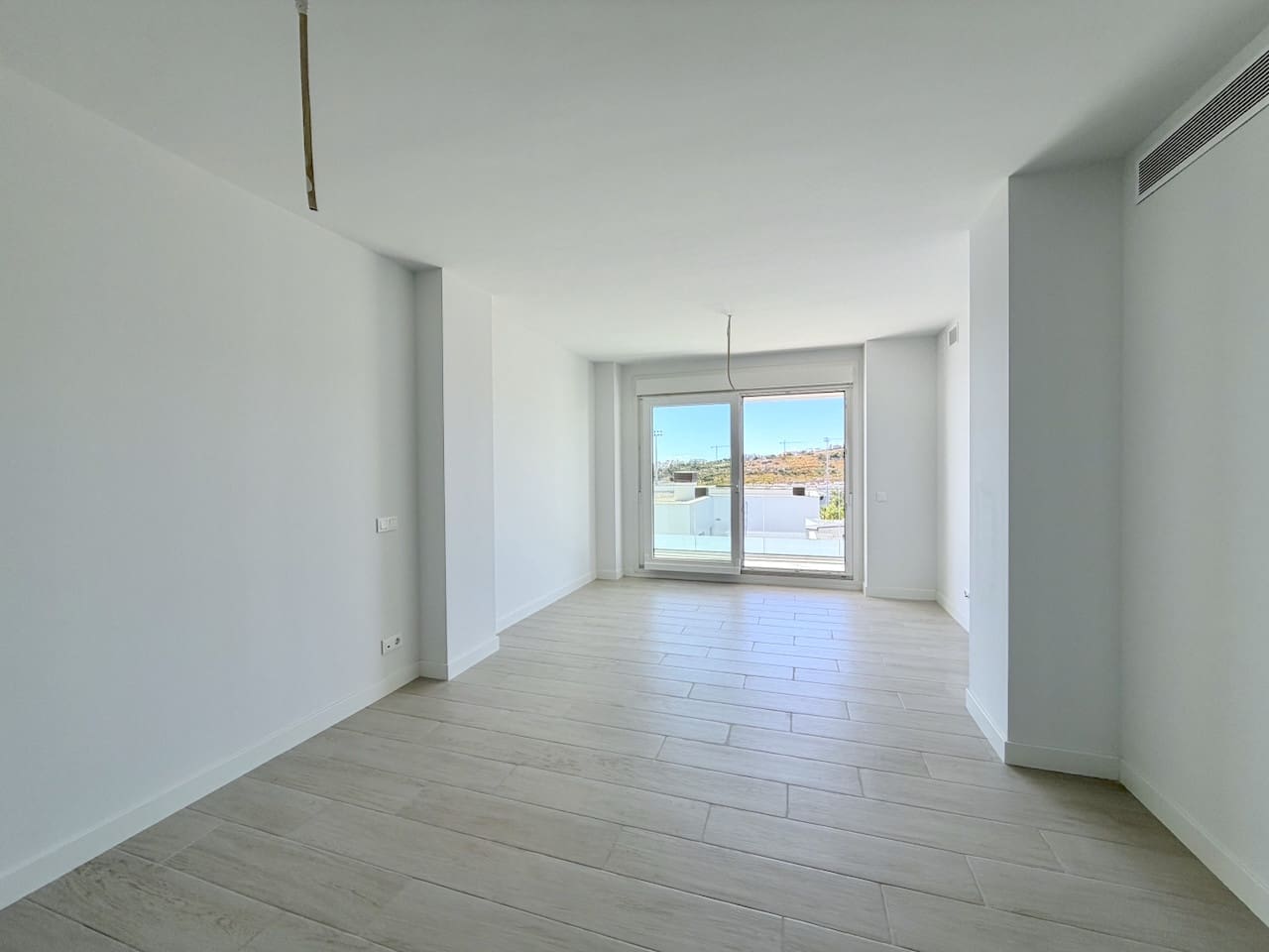 3 sypialnia Apartament na sprzedaż w Estepona z basenem garażem - 475 000 € (Ref: 9637465)