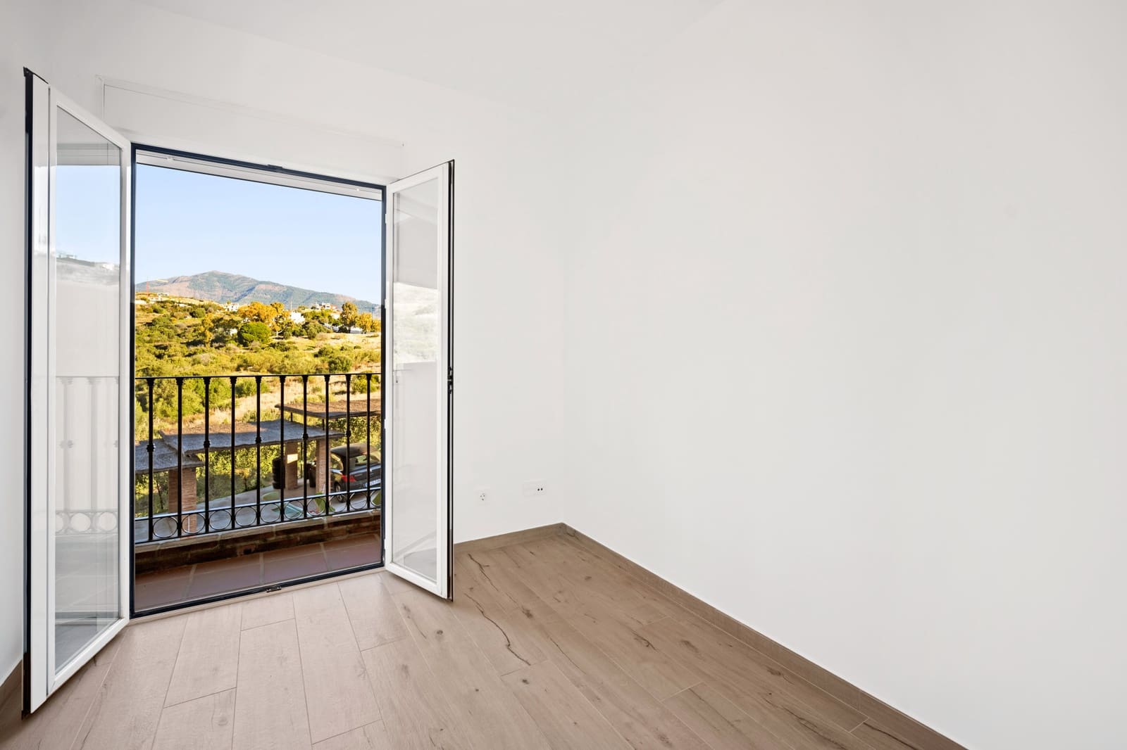 3 camera da letto Casa in vendita in Benahavis con piscina - 670.000 € (Rif: 9637467)