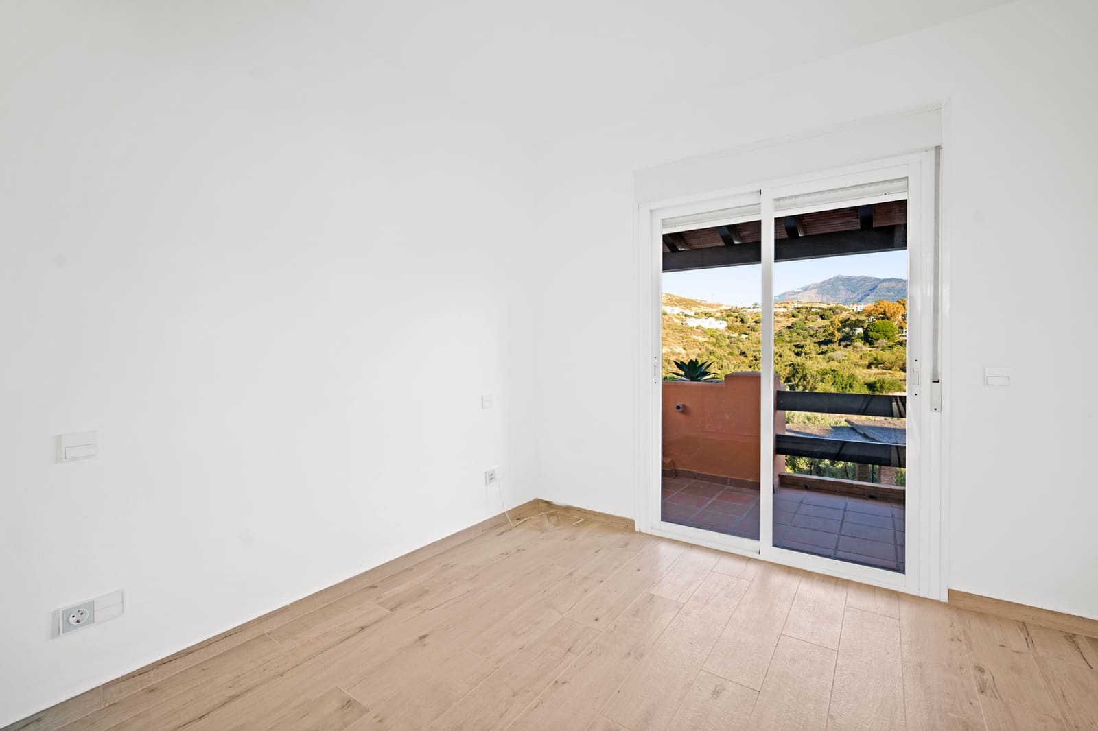 3 camera da letto Casa in vendita in Benahavis con piscina - 670.000 € (Rif: 9637467)