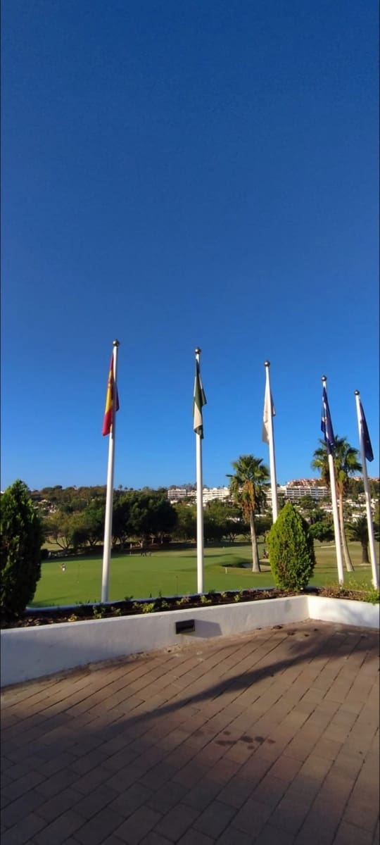 2 makuuhuone Huoneisto myytävänä paikassa Nueva Andalucia mukana uima-altaan - 640 000 € (Ref: 9637475)