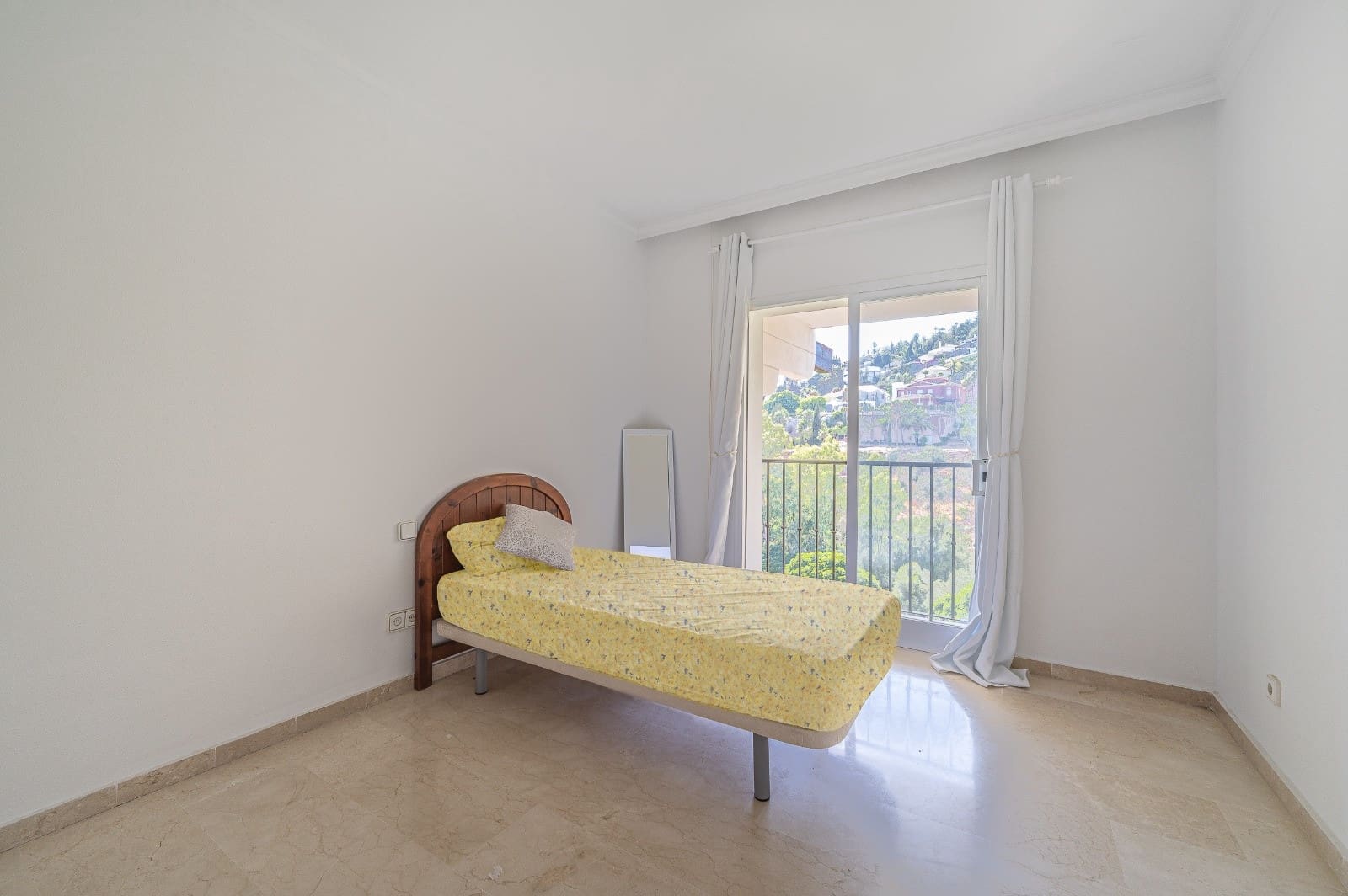 4 camera da letto Casa in vendita in Benahavis con piscina - 649.000 € (Rif: 9637476)
