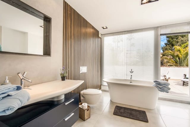 4 camera da letto Villa in vendita in Riviera del Sol, Mijas con piscina - 899.000 € (Rif: 9637480)