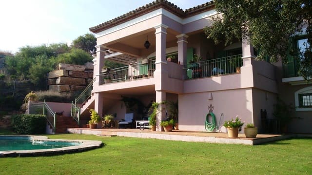 4 sypialnia Willa na sprzedaż w Sotogrande, San Roque z basenem - 800 000 € (Ref: 9637481)