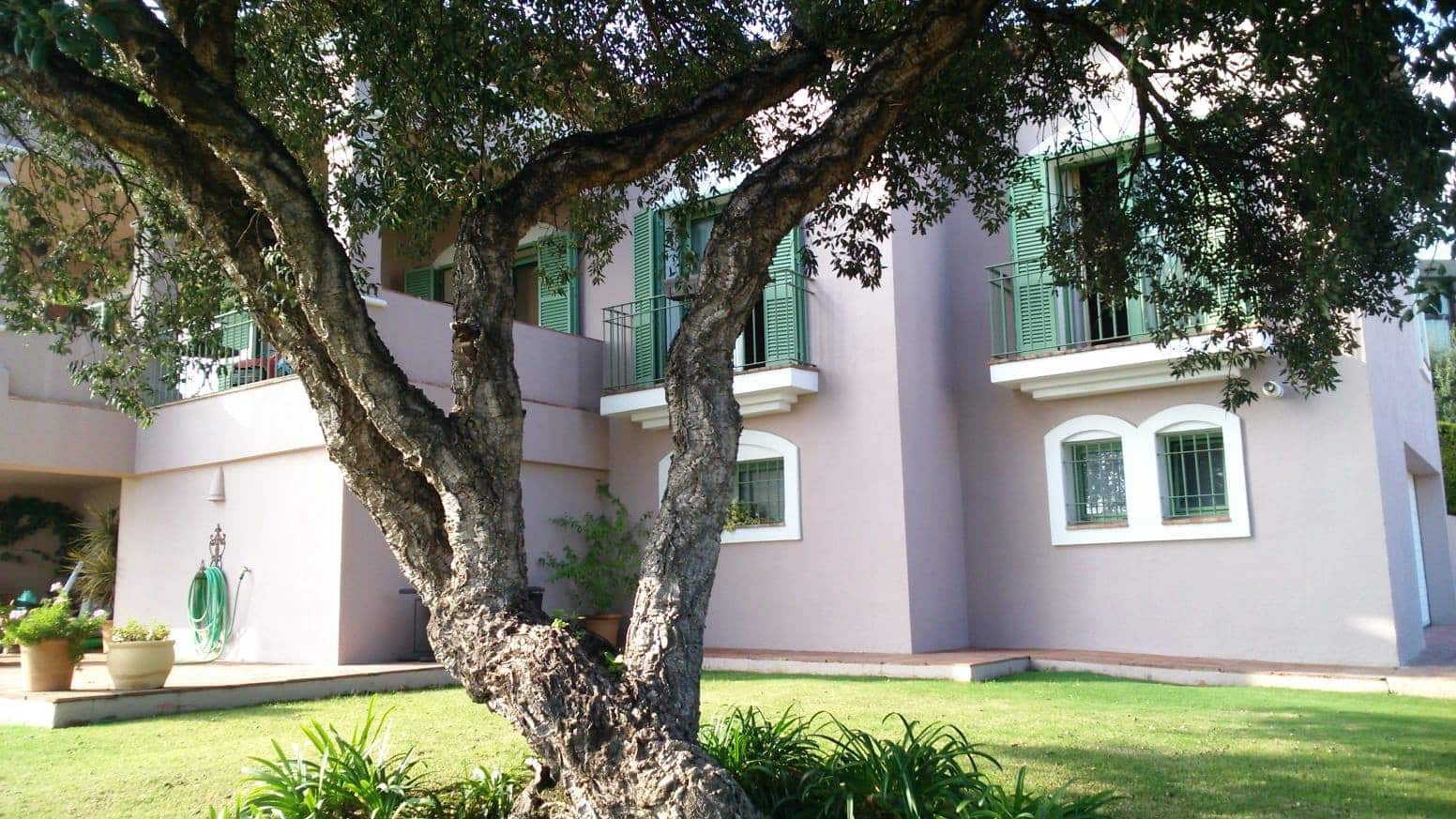 4 sypialnia Willa na sprzedaż w Sotogrande z basenem - 800 000 € (Ref: 9637481)