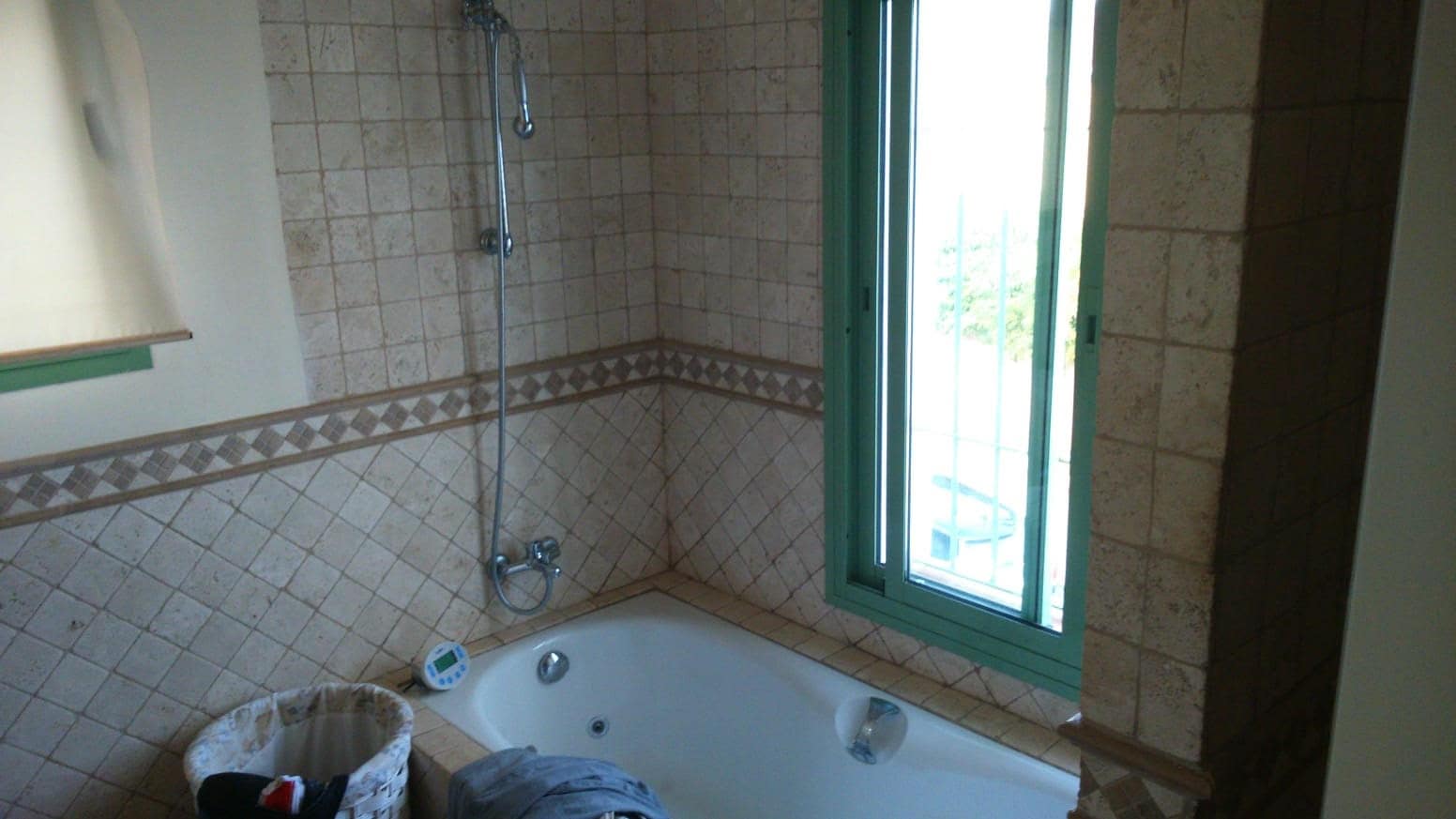 4 sypialnia Willa na sprzedaż w Sotogrande z basenem - 800 000 € (Ref: 9637481)