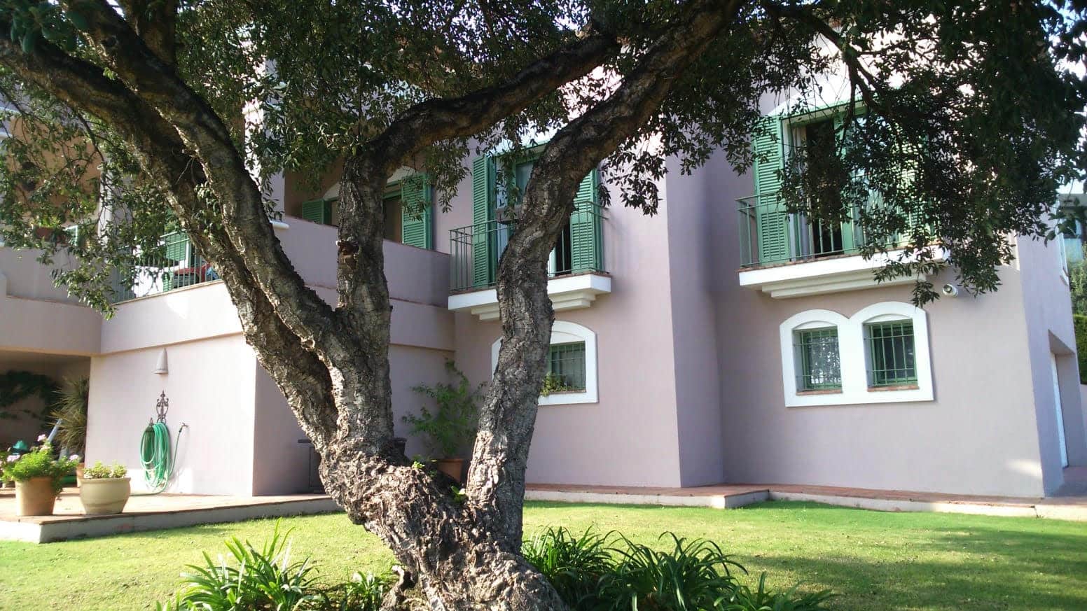 4 sypialnia Willa na sprzedaż w Sotogrande z basenem - 800 000 € (Ref: 9637481)