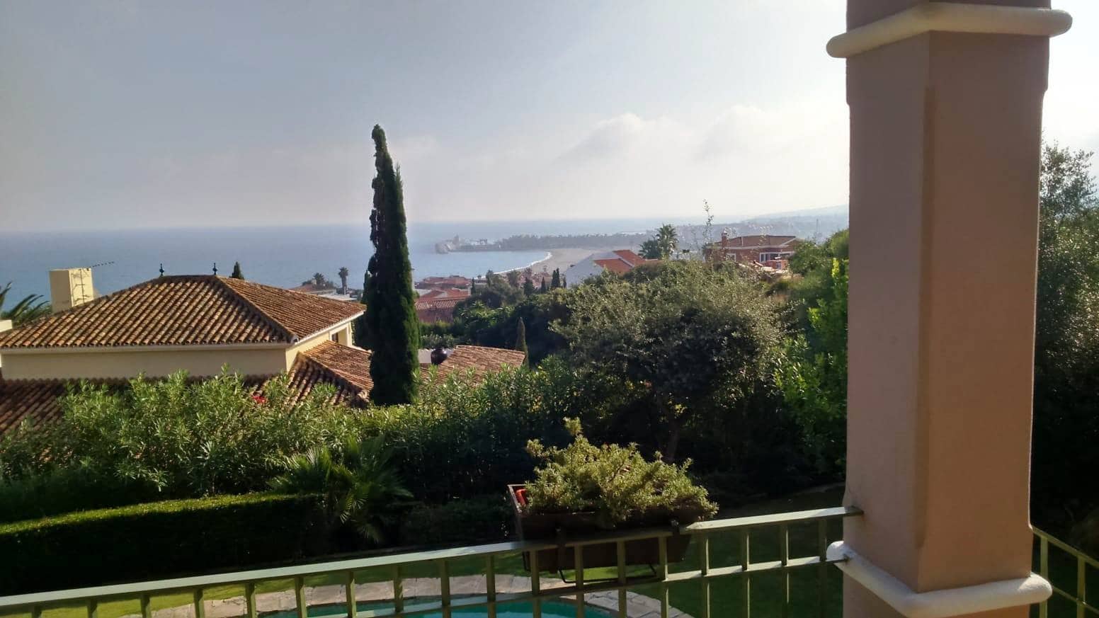 4 sypialnia Willa na sprzedaż w Sotogrande z basenem - 800 000 € (Ref: 9637481)