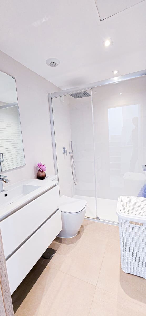 3 sypialnia Dom blizniak na sprzedaż w La Cala Golf z basenem - 680 000 € (Ref: 9637484)