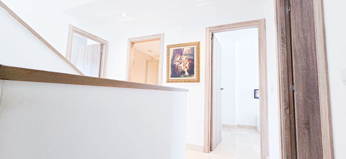 3 sypialnia Dom blizniak na sprzedaż w La Cala Golf z basenem - 680 000 € (Ref: 9637484)