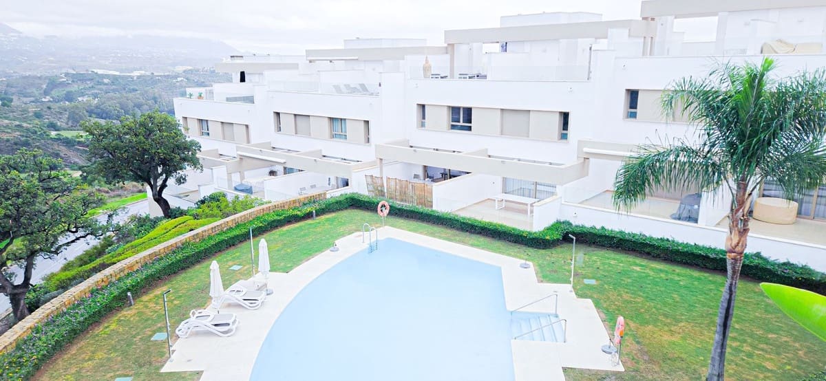 3 sypialnia Dom blizniak na sprzedaż w La Cala Golf z basenem - 680 000 € (Ref: 9637484)