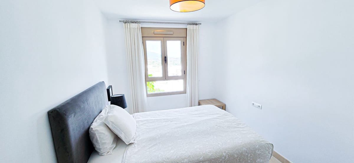 3 sypialnia Dom blizniak na sprzedaż w La Cala Golf z basenem - 680 000 € (Ref: 9637484)