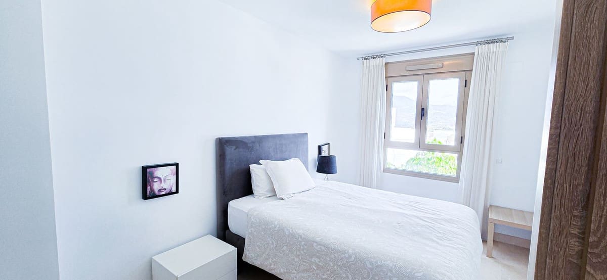 3 sypialnia Dom blizniak na sprzedaż w La Cala Golf z basenem - 680 000 € (Ref: 9637484)