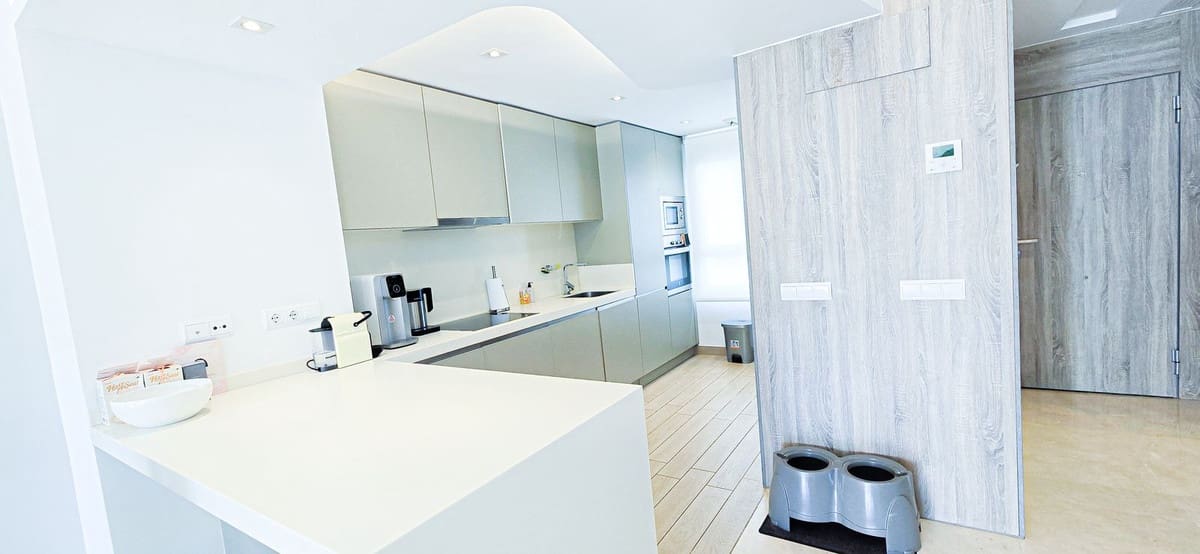 3 sypialnia Dom blizniak na sprzedaż w La Cala Golf z basenem - 680 000 € (Ref: 9637484)