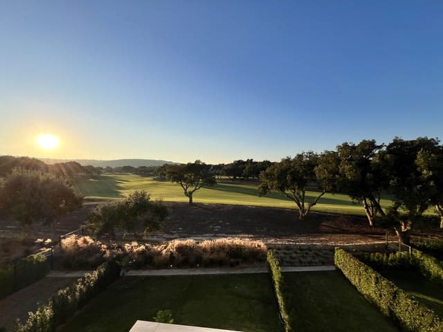 3 sypialnia Dom na sprzedaż w Sotogrande, San Roque z basenem - 799 000 € (Ref: 9639435)