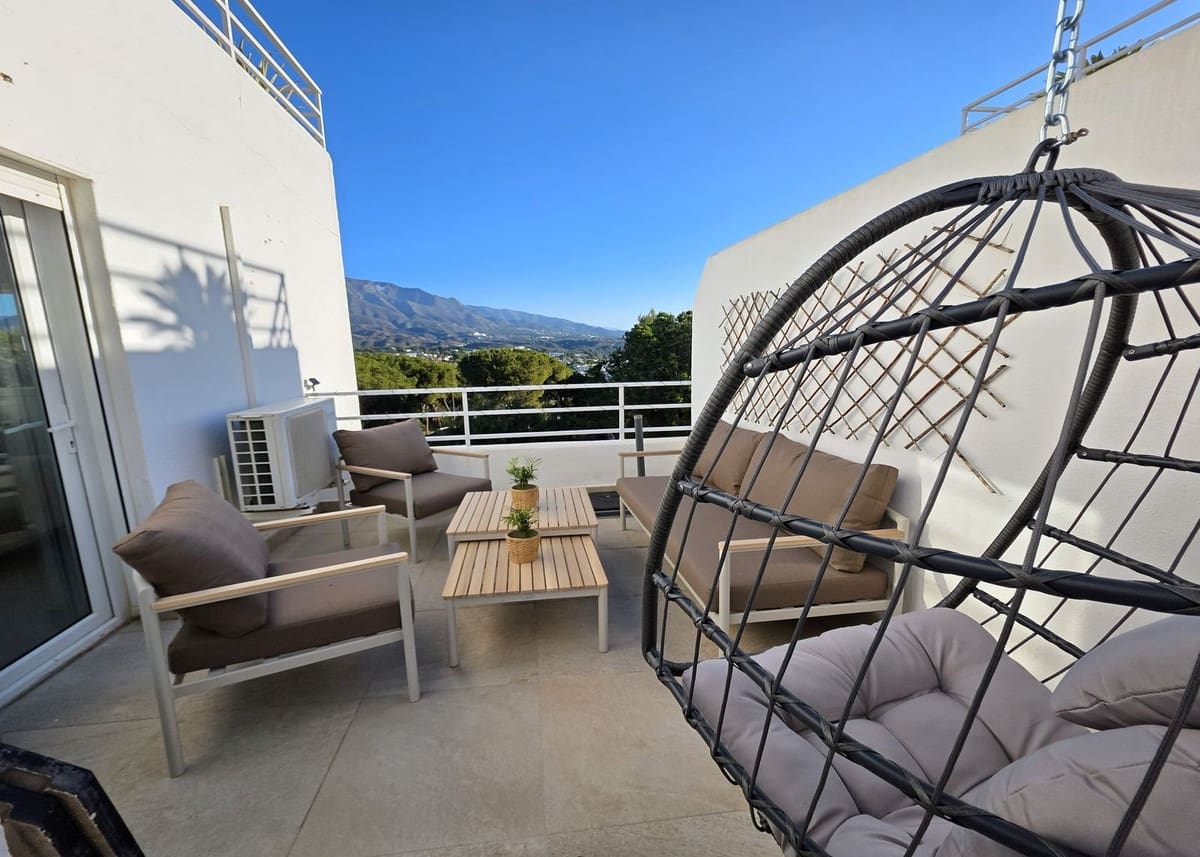 3 sypialnia Apartament na sprzedaż w Nueva Andalucia z basenem - 749 000 € (Ref: 9648021)