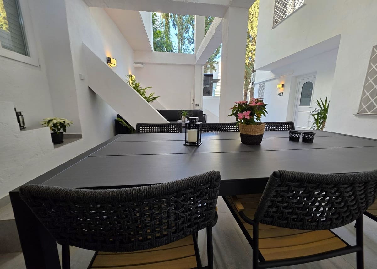 3 sypialnia Apartament na sprzedaż w Nueva Andalucia z basenem - 749 000 € (Ref: 9648021)