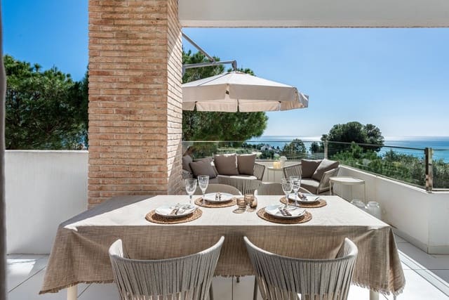 4 makuuhuone Huvila myytävänä paikassa Benalmadena Costa, Benalmádena mukana uima-altaan - 1 295 000 € (Ref: 9648022)