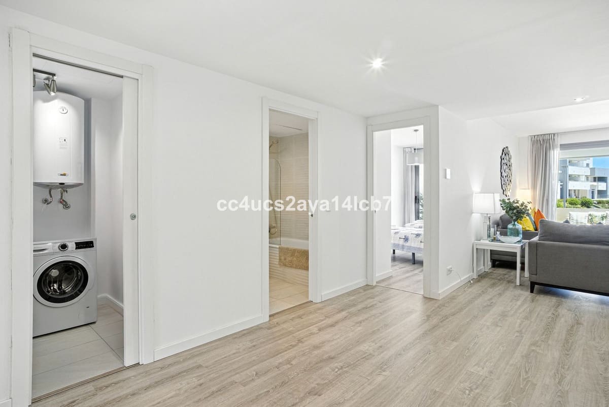 2 quarto Apartamento para venda em Estepona com piscina - 385 000 € (Ref: 9648024)