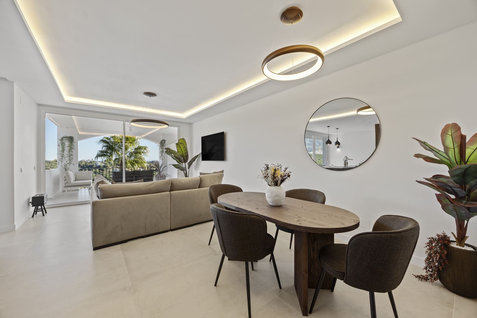 3 Zimmer Apartment zu verkaufen in Benahavis mit Pool - 890.000 € (Ref: 9661980)