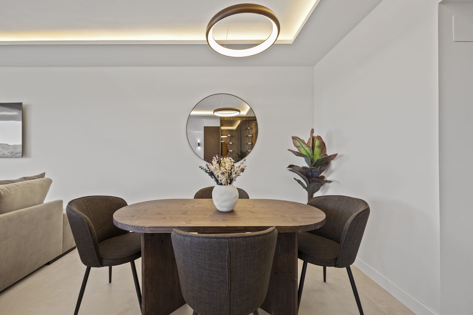 3 Zimmer Apartment zu verkaufen in Benahavis mit Pool - 890.000 € (Ref: 9661980)