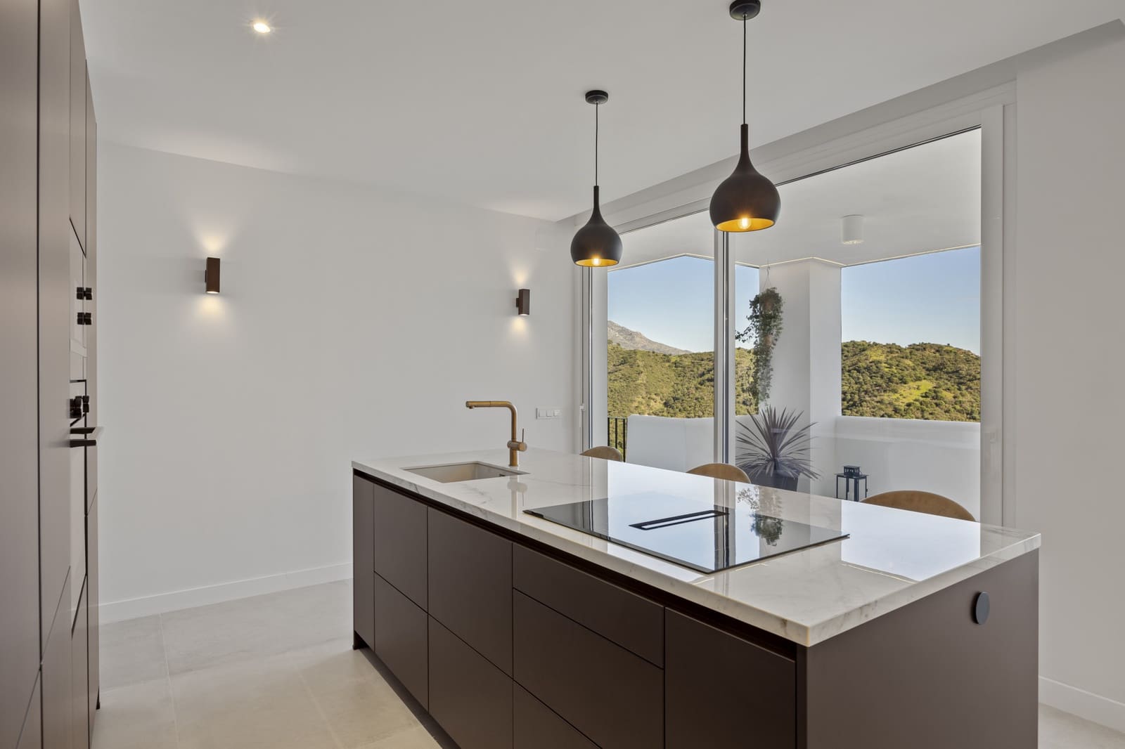 3 Zimmer Apartment zu verkaufen in Benahavis mit Pool - 890.000 € (Ref: 9661980)