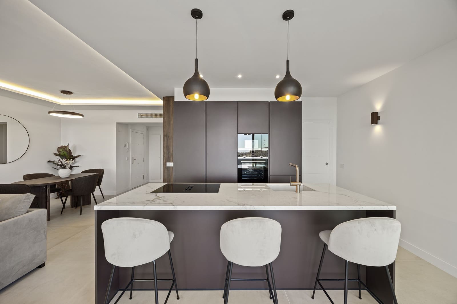 3 Zimmer Apartment zu verkaufen in Benahavis mit Pool - 890.000 € (Ref: 9661980)