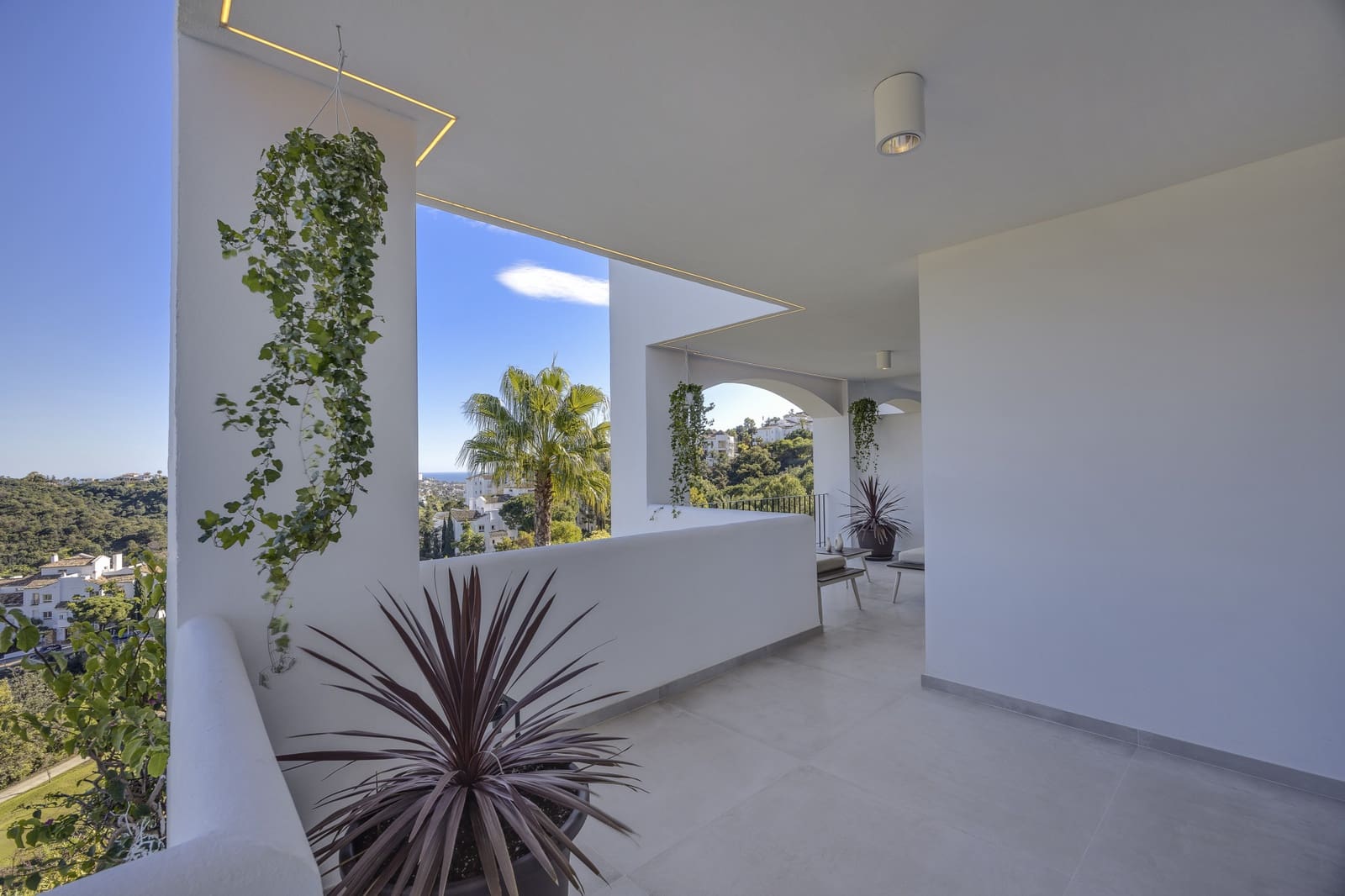 3 Zimmer Apartment zu verkaufen in Benahavis mit Pool - 890.000 € (Ref: 9661980)