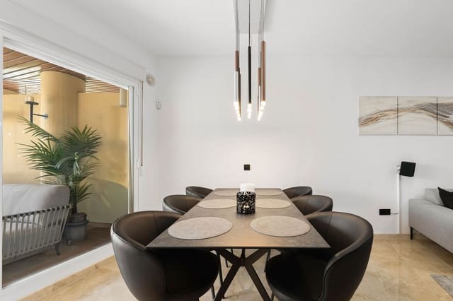 3 Zimmer Apartment zu verkaufen in Centro ciudad, Fuengirola mit Pool - 499.000 € (Ref: 9663895)