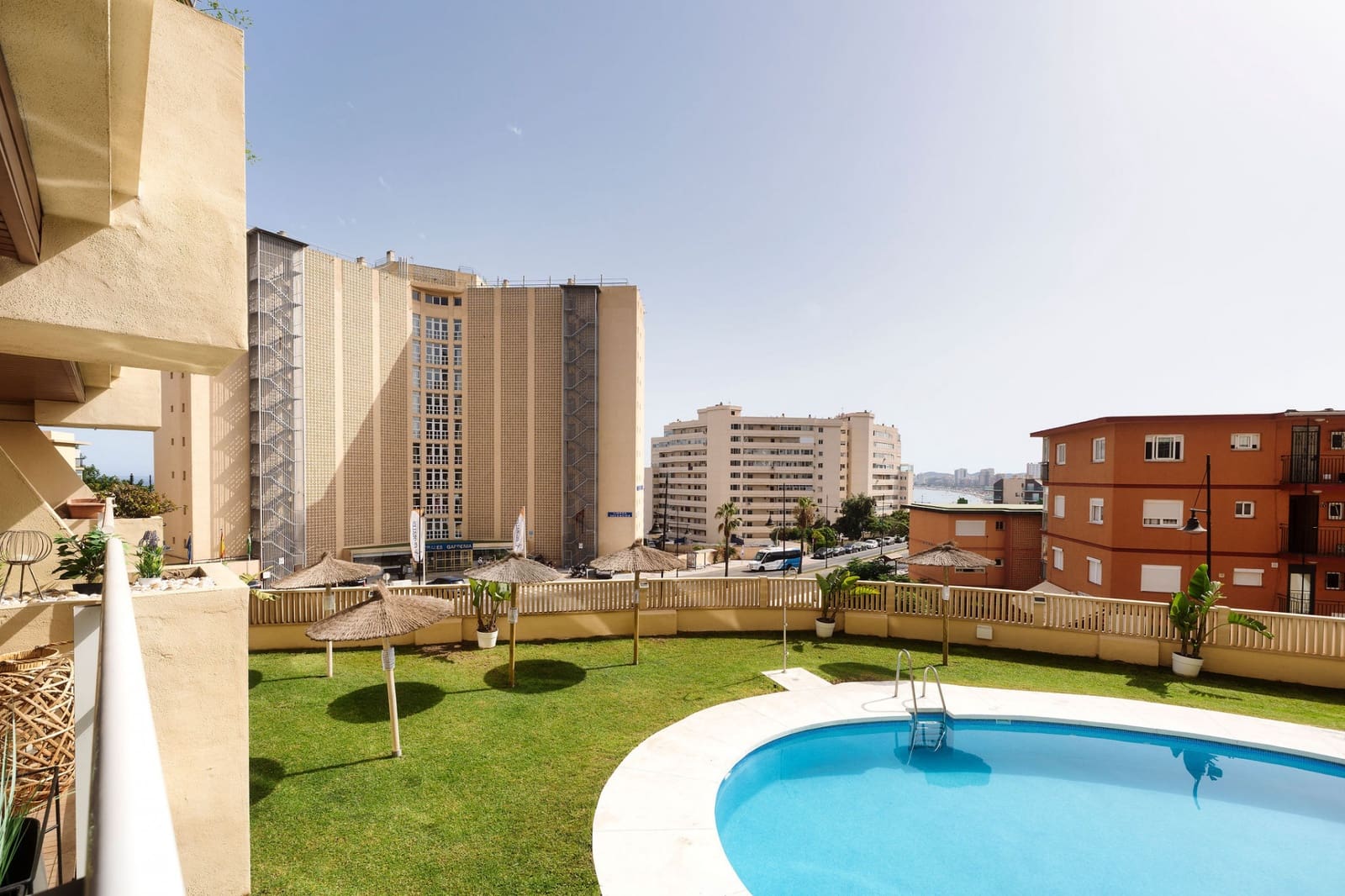 3 Zimmer Apartment zu verkaufen in Fuengirola mit Pool - 499.000 € (Ref: 9663895)