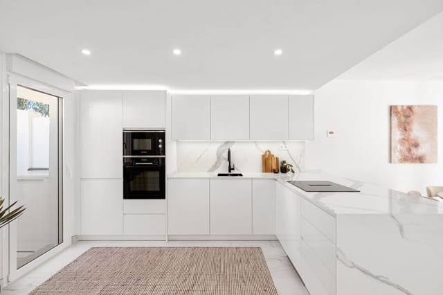 3 soverom Hus til salgs i La Dama de Noche - La Alzambra, Marbella - € 939 000 (Ref: 9663897)