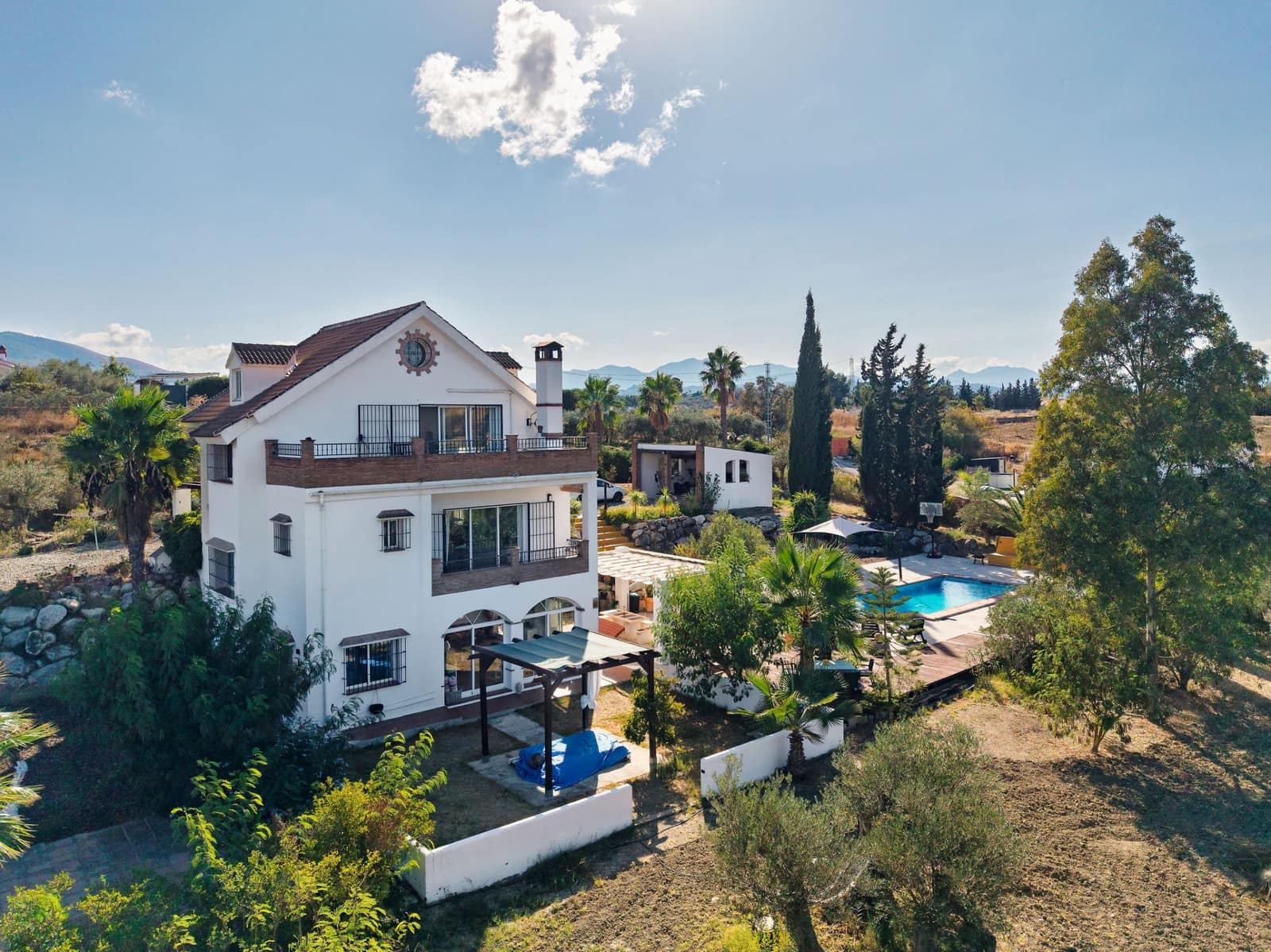 4 quarto Moradia para venda em Alhaurin el Grande com piscina - 639 000 € (Ref: 9663898)