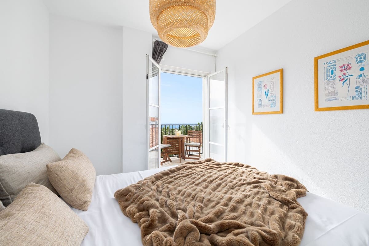 3 soverom Penthouse til salgs i Mijas Costa med svømmebasseng - € 390 000 (Ref: 9663900)