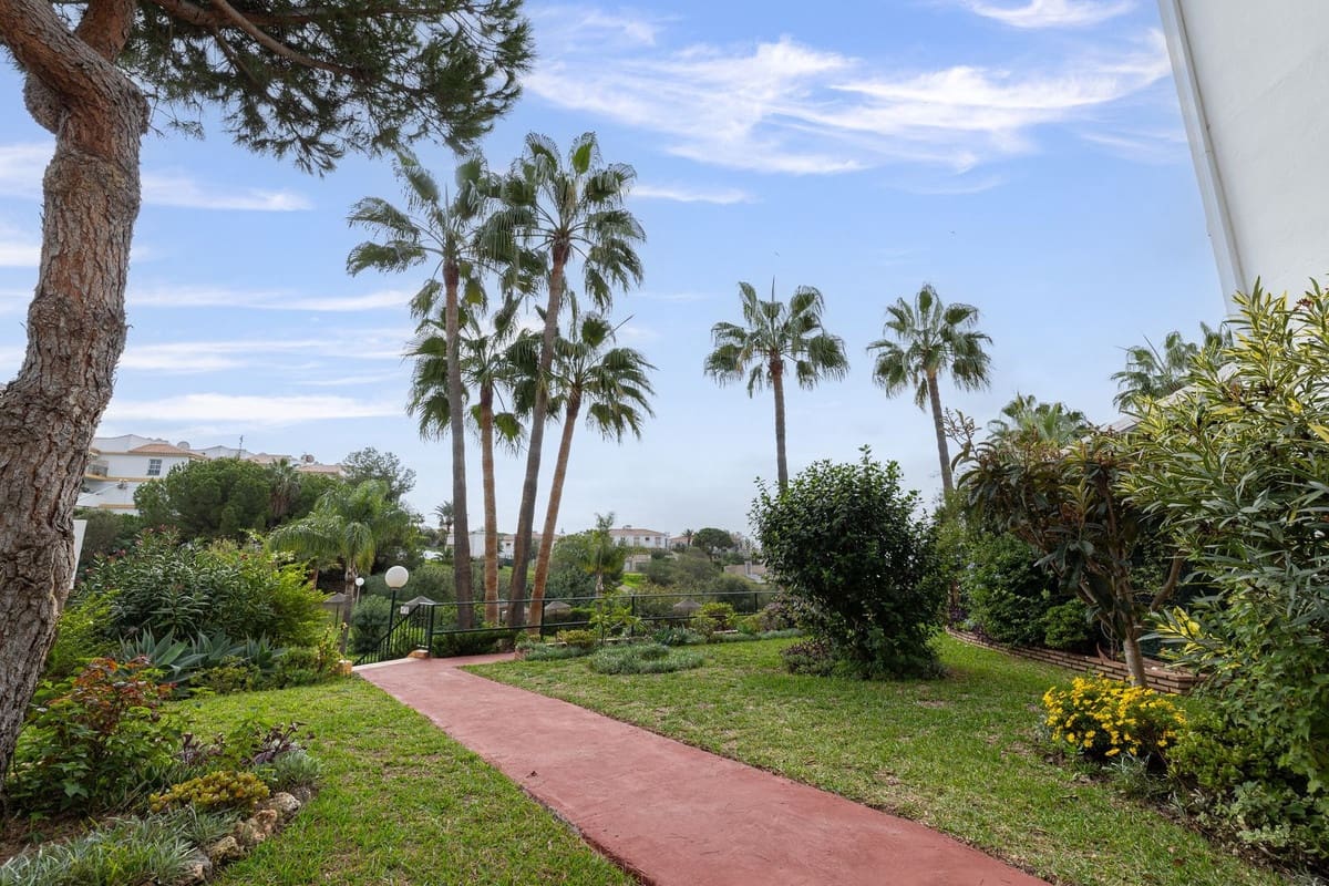 3 soverom Penthouse til salgs i Mijas Costa med svømmebasseng - € 390 000 (Ref: 9663900)