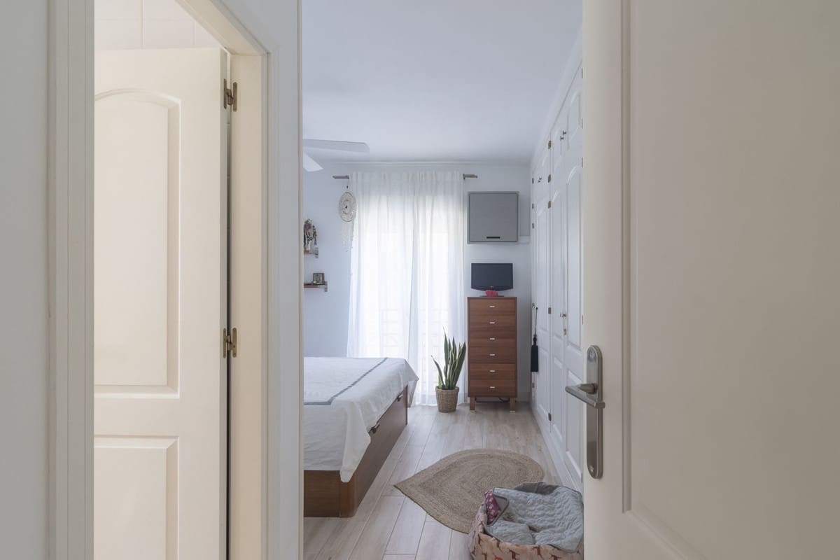 Apartamento de 3 habitaciones en Benalmádena en venta con piscina - 455.000 € (Ref: 9663901)